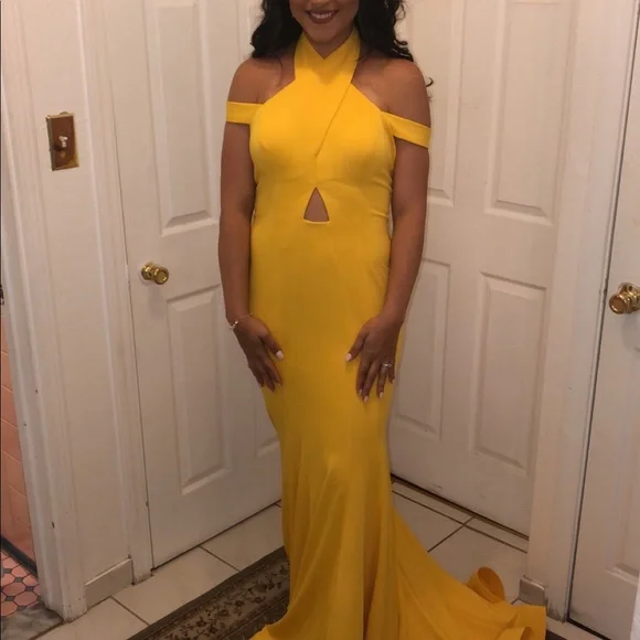 Coutoure evening gown - Picture 3 of 4